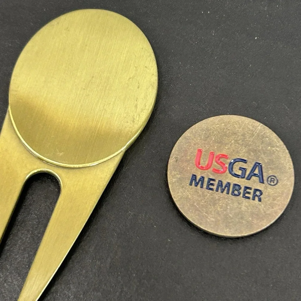 2013 US Open Merion Divot Tool & Removable Ball Marker USGA Member